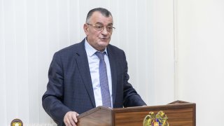 Քննչական կոմիտեի վետերանները ՔԿ նորանշանակ քննիչների հետ քննարկել են մասնագիտական կատարելագործման հարցեր (լուսանկարներ)